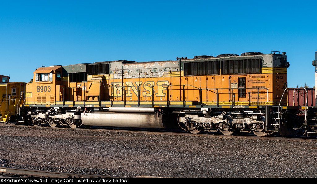 BNSF 8903